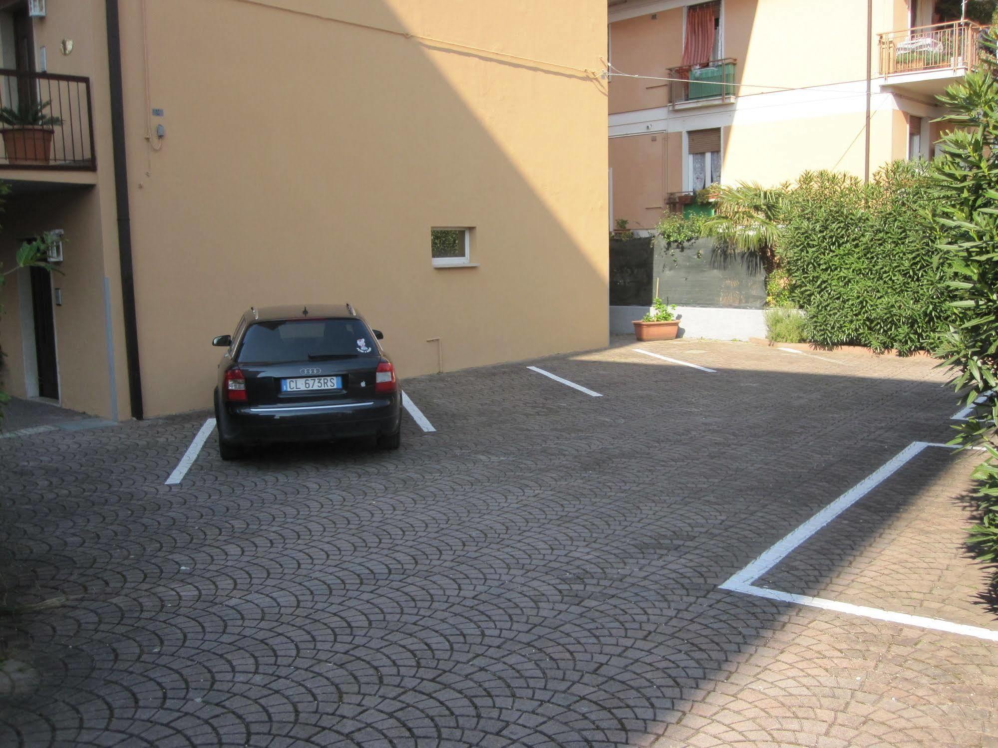 Hotel Benacus Bardolino Kültér fotó